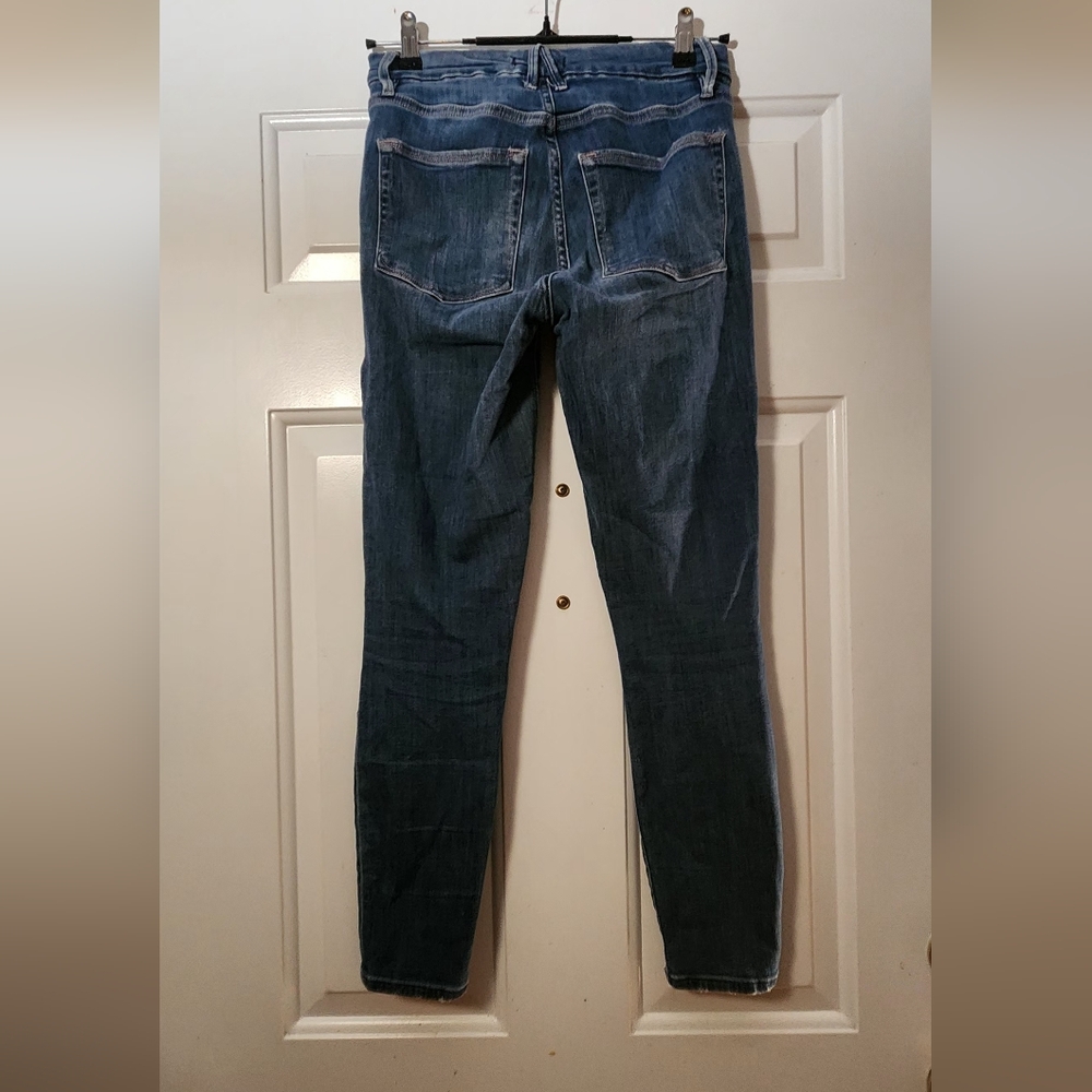 Good American Good Legs Crop Blue Jeans Size 4/27 - Picture 2 of 6